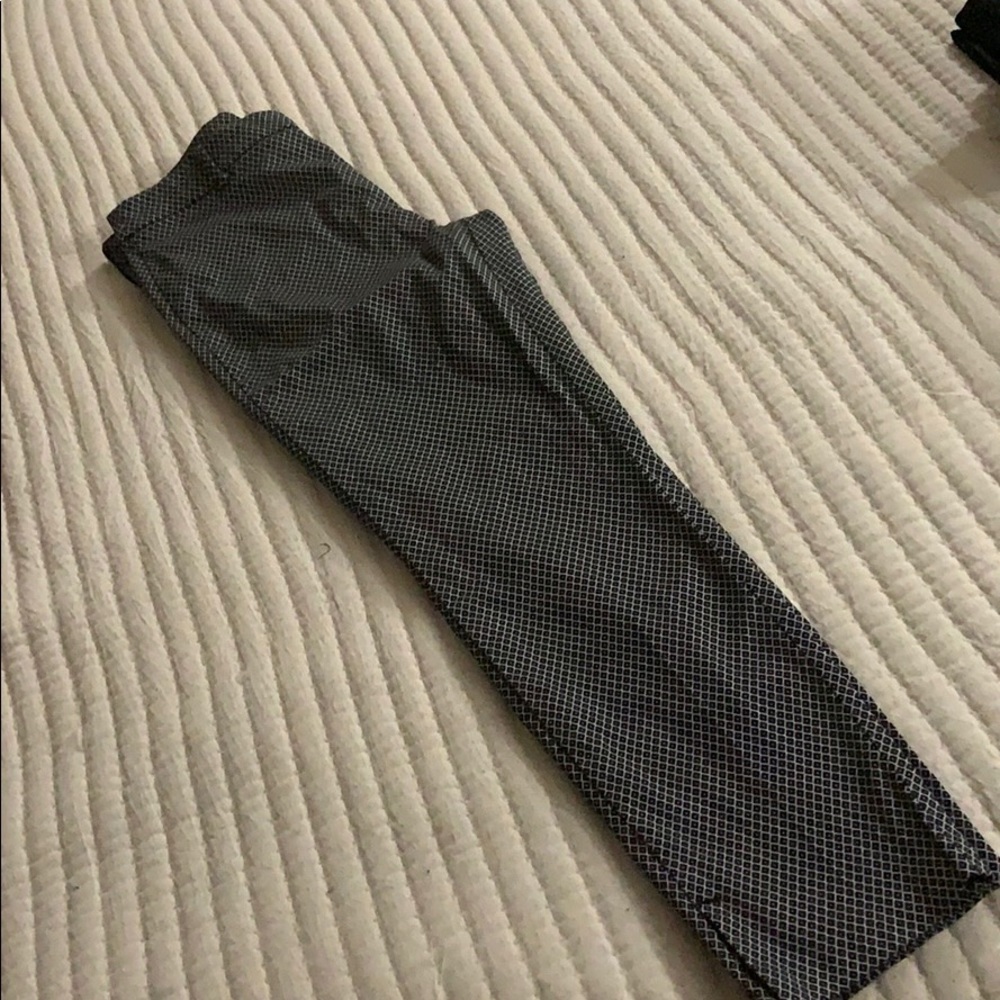 H&M capri pants - Picture 2 of 3